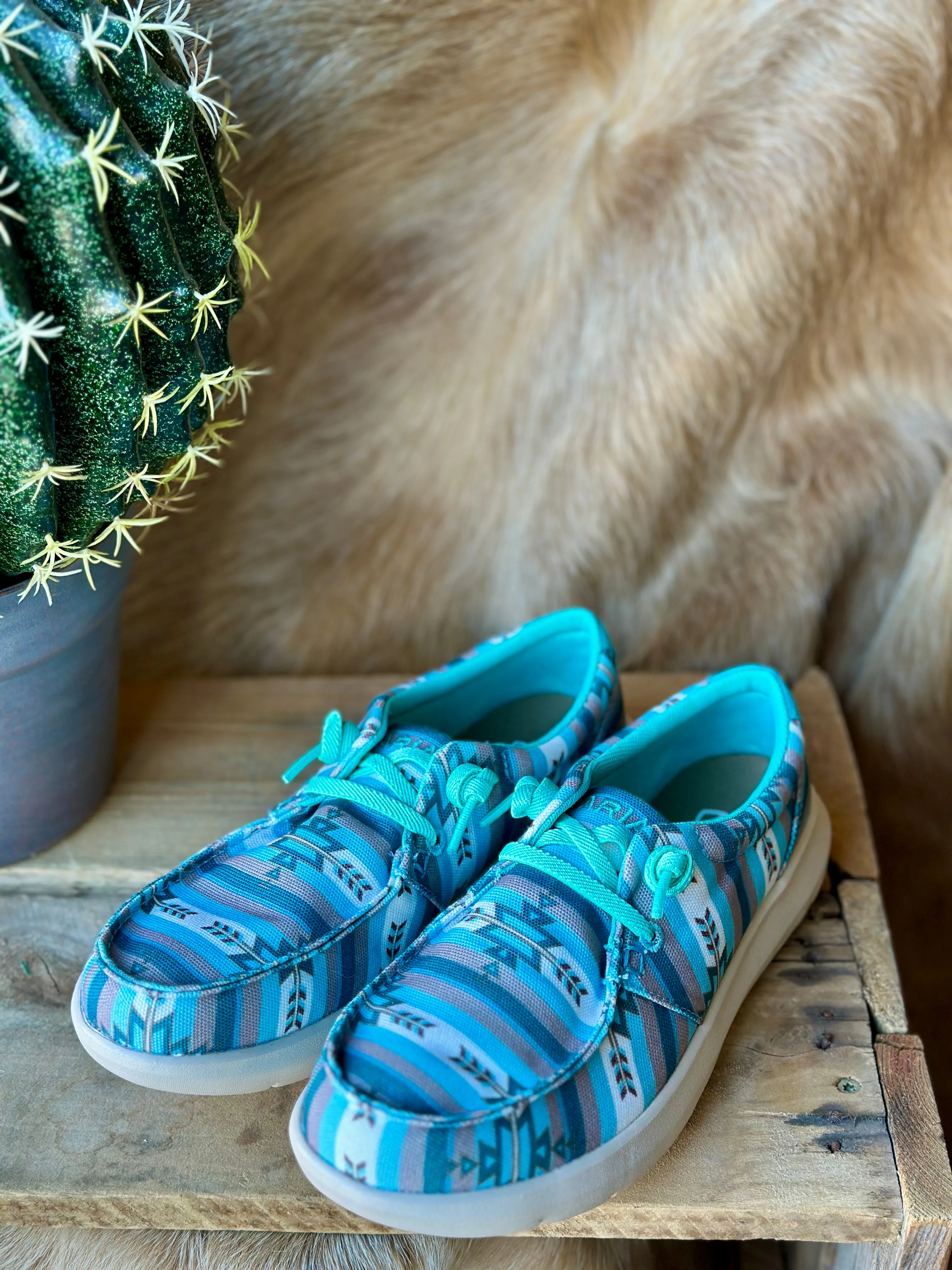 Ariat Hilo Slip-On Shoe [Turquoise Texarkana]