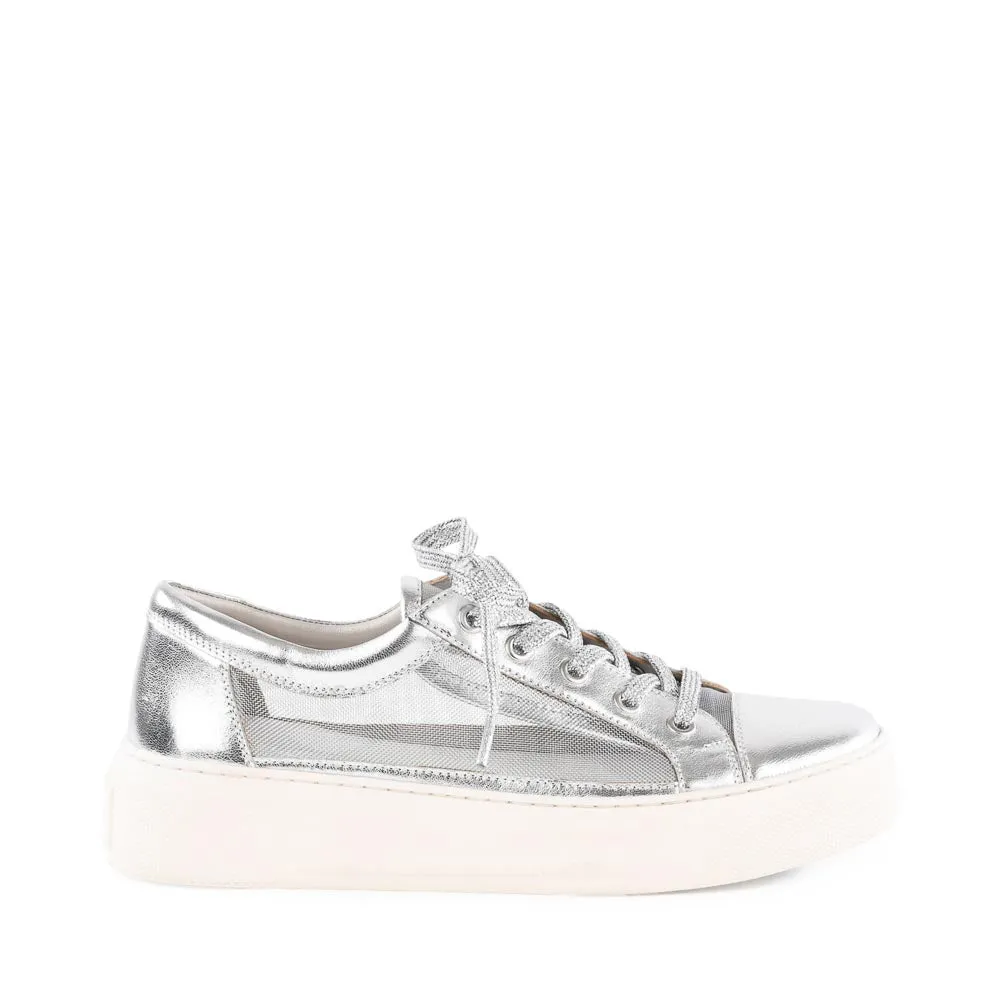 Forever Young Sneaker