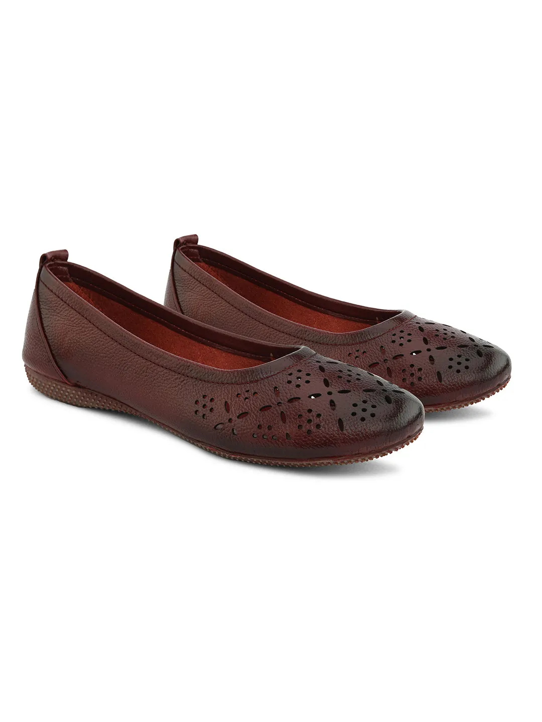 PELLE ALBERO Women Maroon Slip-On Belly Flats Sandals
