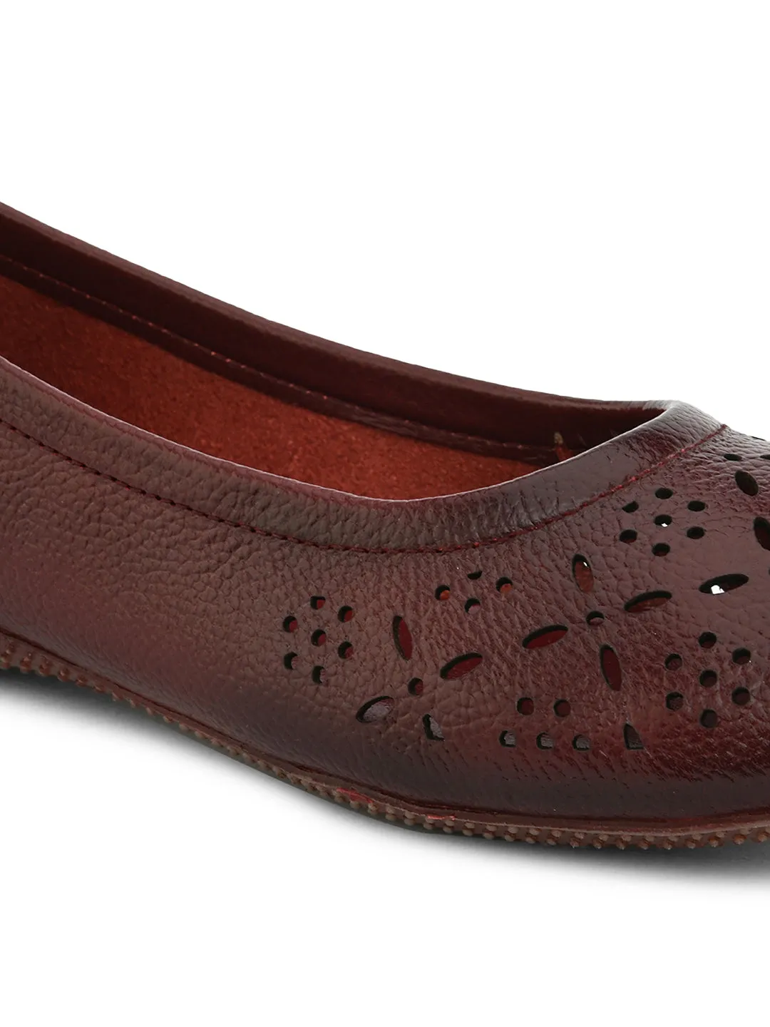 PELLE ALBERO Women Maroon Slip-On Belly Flats Sandals